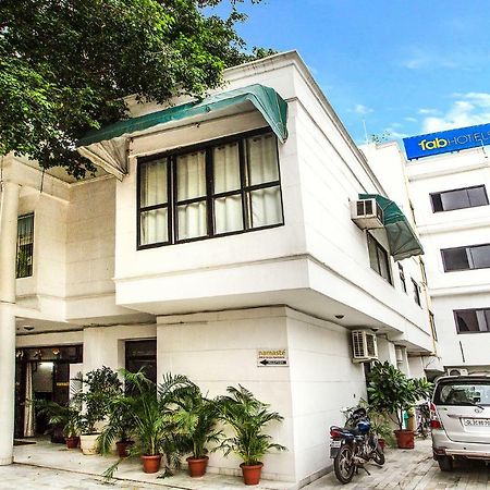 ניו דלהי Fabhotel Namaste Bnb & Service Apartments Vasant Vihar מראה חיצוני תמונה